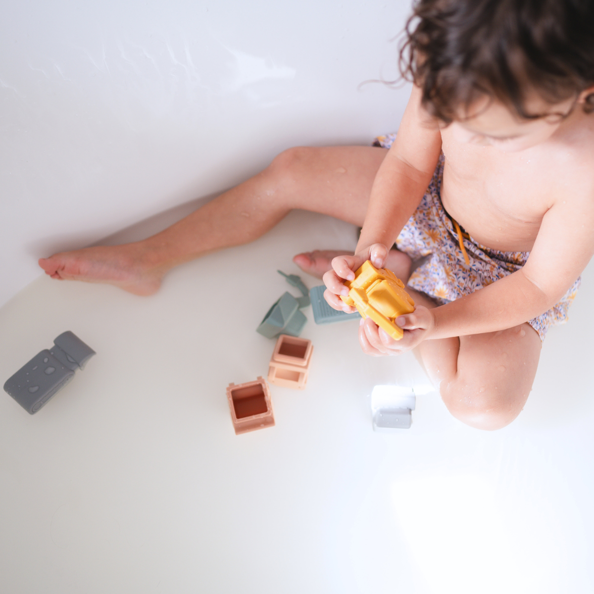 Construction Mold Free Bath Toy Set of 4 | Easter