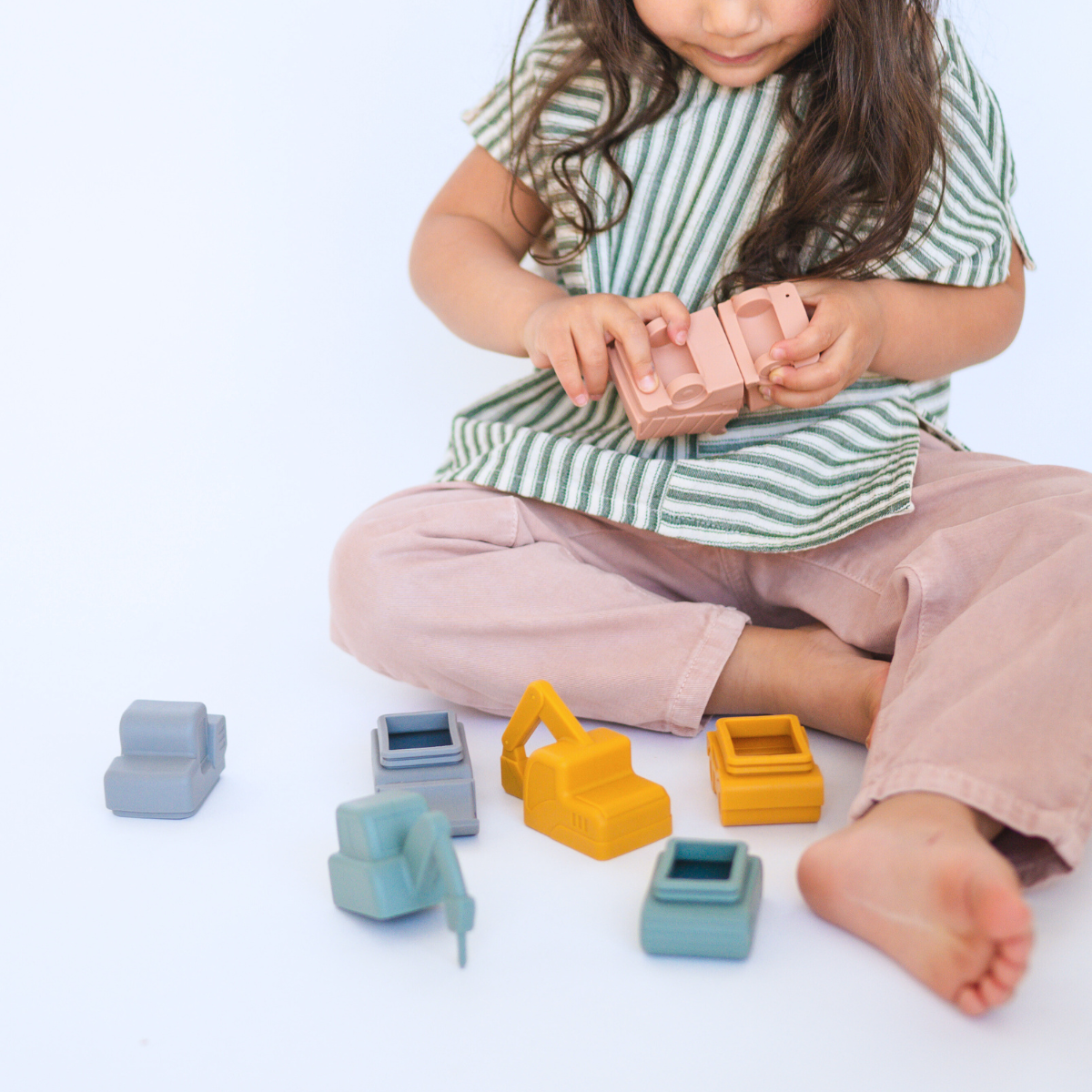 Construction Mold Free Bath Toy Set of 4 | Easter